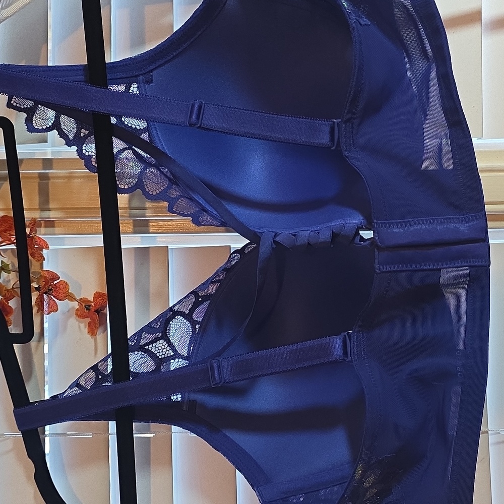 Torrid Shimmering Blue Lace Bra - Picture 6 of 7